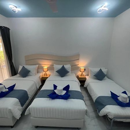Infinity Beach Dhigurah ดิห์กูราห์ ภายนอก รูปภาพ
